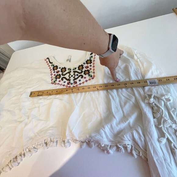 Anthro RAGA Sedona Tunic Flared Sleeve Boho Top XS White Embroidered Fringe - Picture 9 of 10